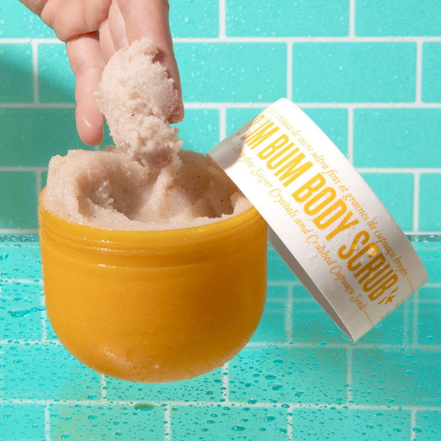 Sol De Janeiro Bum Bum Body Scrub 220g - www.Hudonline.no