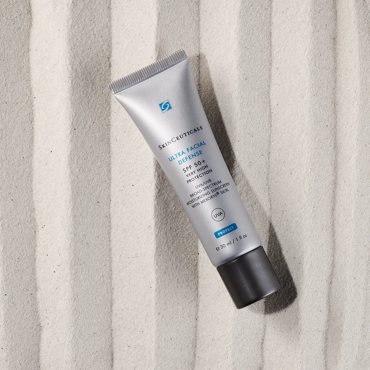 SkinCeuticals Ultra Facial Defense SPF 50+ – tekstur
