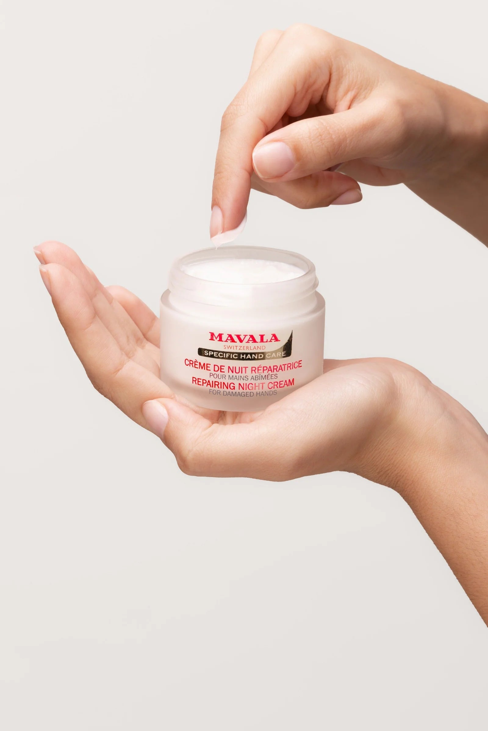 Mavala Repairing Night Cream for Hands 70 ml - www.Hudonline.no 