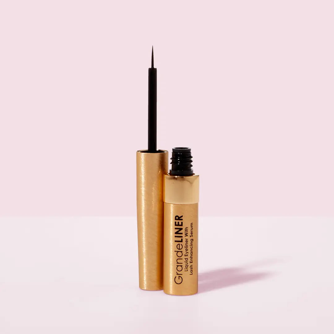 Grande Cosmetics GrandeLINER med fin pensel