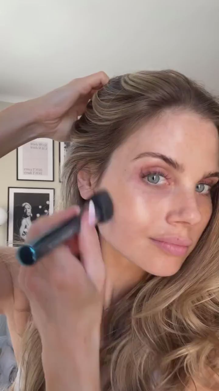 Colorescience Angled Face Brush Skråvinklet Sminkebørste