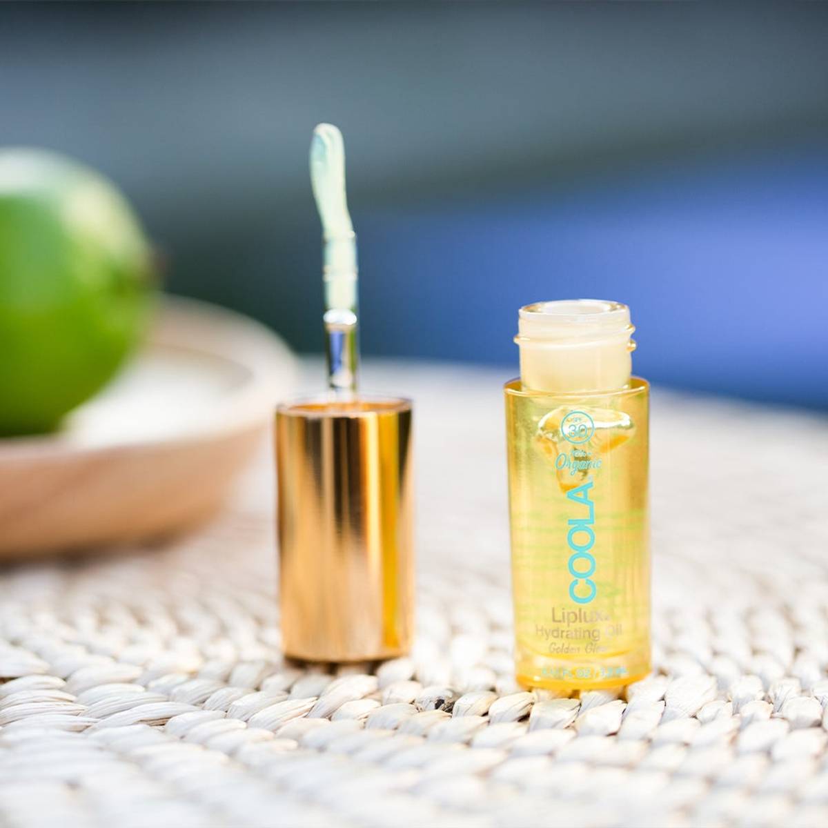 COOLA Classic Liplux Hydrating Lip Oil SPF30 - www.Hudonline.no 